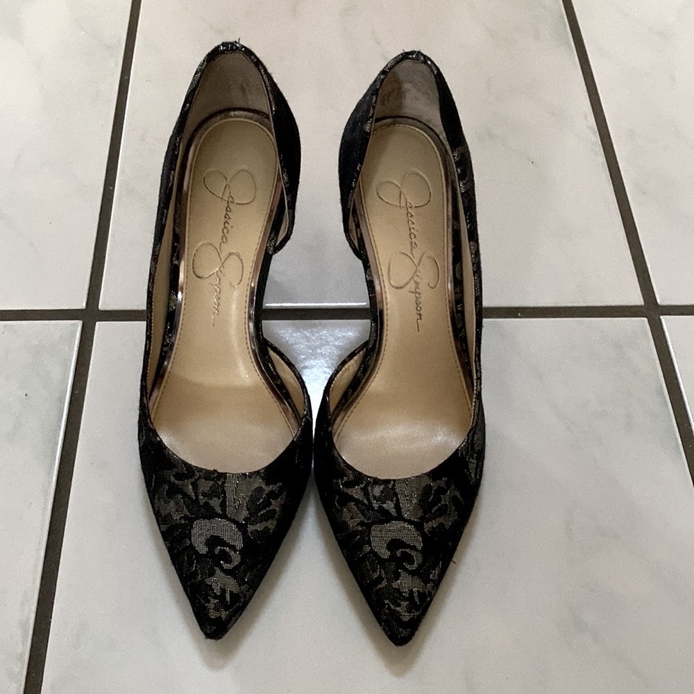 Jessica Simpson black and grey floral heels